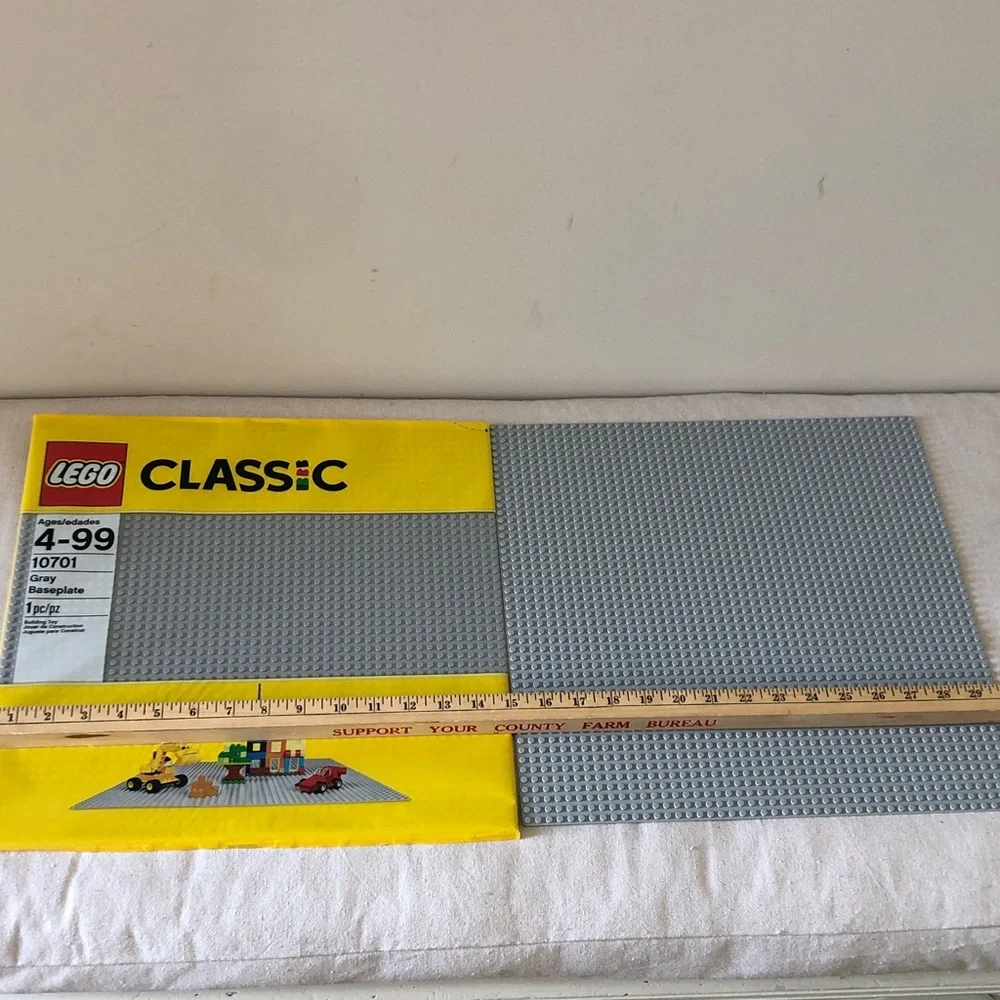 LEGO CLASSIC: 10701 Gray Baseplate 15” x 15” 1 New 1 Used Please Read